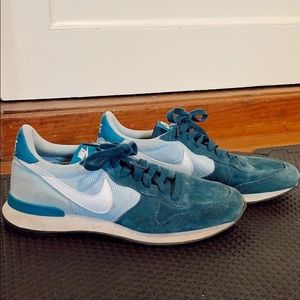 Nike Internationalists